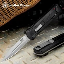 Smith & Wesson Bead Blasted OTF Pocket Knife - AUS-8 Stainless Steel Blade, Aluminum Handle, Glassbreaker - Length 8 7/10โ