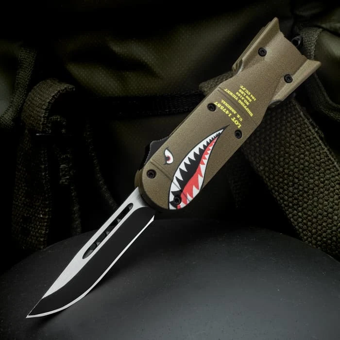 Shark Bomber OTF Automatic Knife And Sheath - Stainless Steel Blade, Metal Alloy Handle - Length 7 1/4" 1 Shark Bomber OTF Automatic Knife And Sheath - Stainless Steel Blade, Metal Alloy Handle - Length 7 1/4"