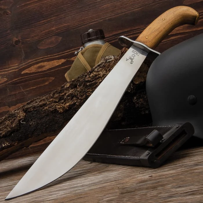 Replica US Model 1909 Bolo Machete And Scabbard - High Carbon Steel Blade, Wooden Handle - Length 19 1/4” 3 Replica US Model 1909 Bolo Machete And Scabbard - High Carbon Steel Blade, Wooden Handle - Length 19 1/4” - Image 3